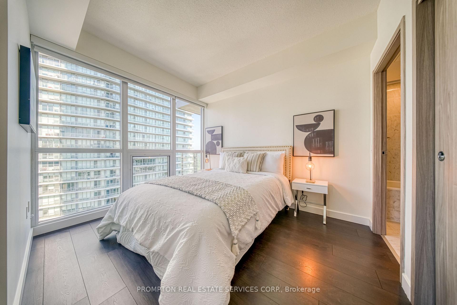 Photo 16 of Unit 2012, 95 Mcmahon Drive, North York, Bayview Village — HOMEH