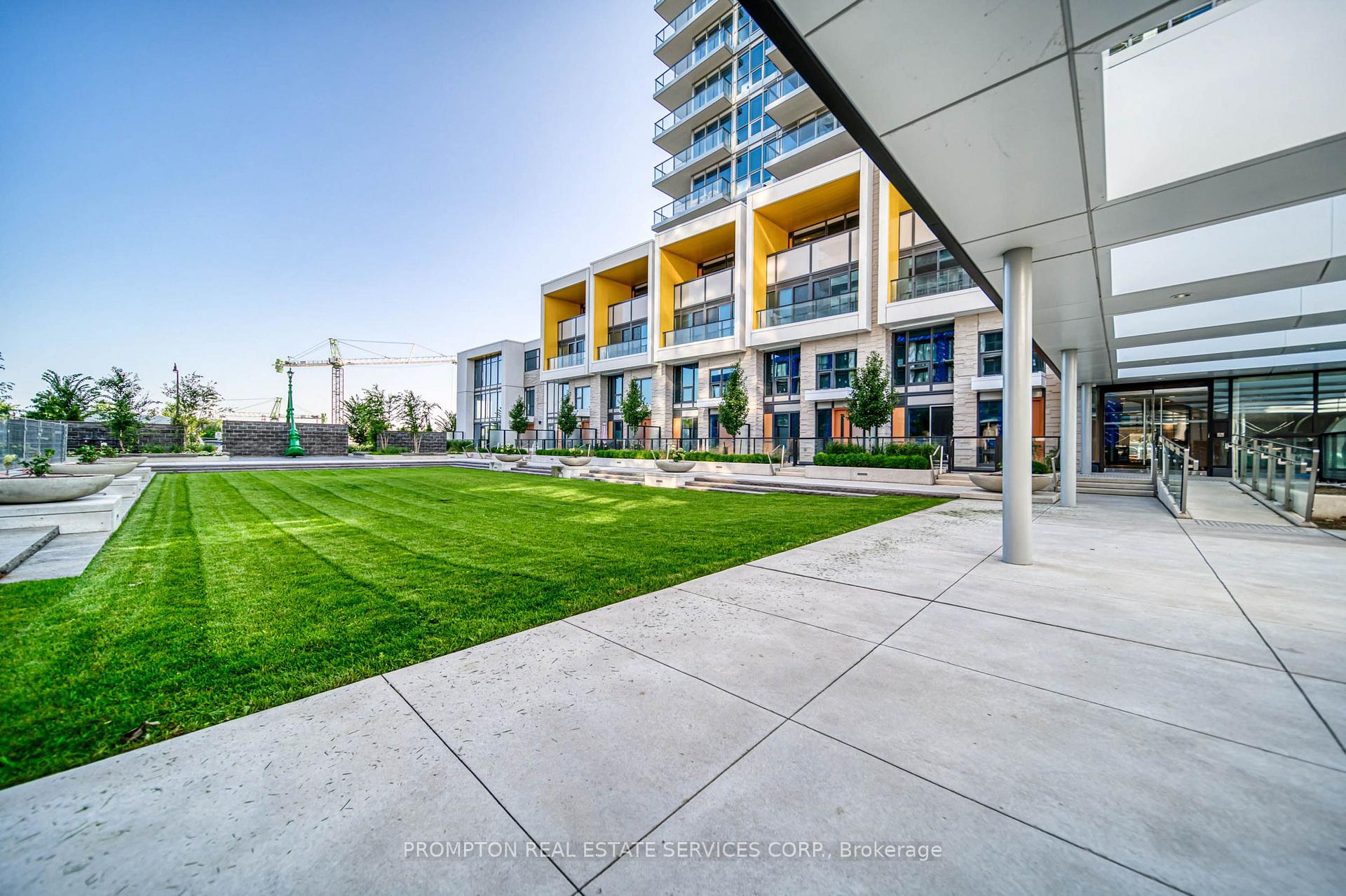 Photo 35 of Unit 2012, 95 Mcmahon Drive, North York, Bayview Village — HOMEH