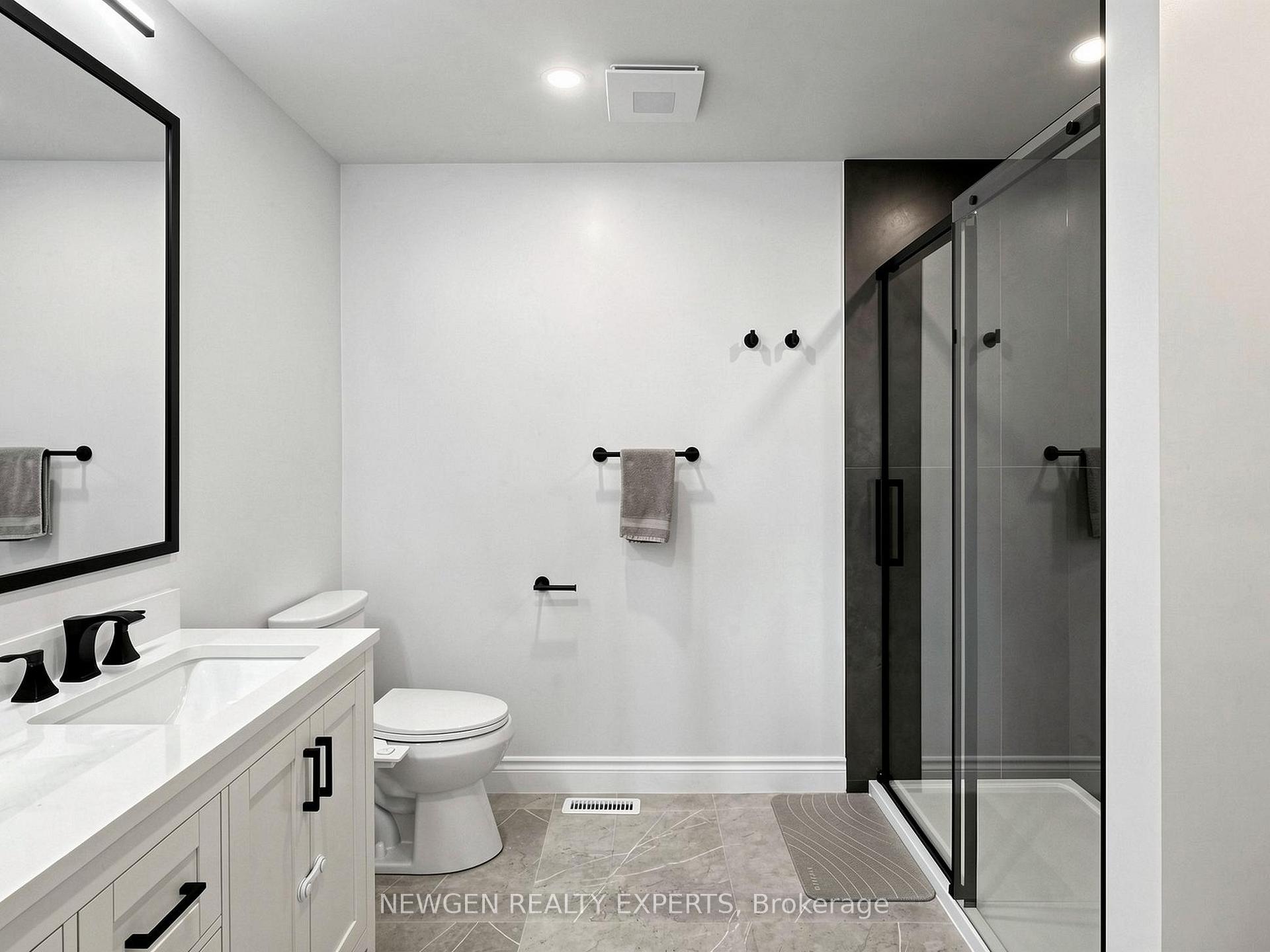 Photo 25 of 53 Silverwood Circle, Ajax, Central East — HOMEH