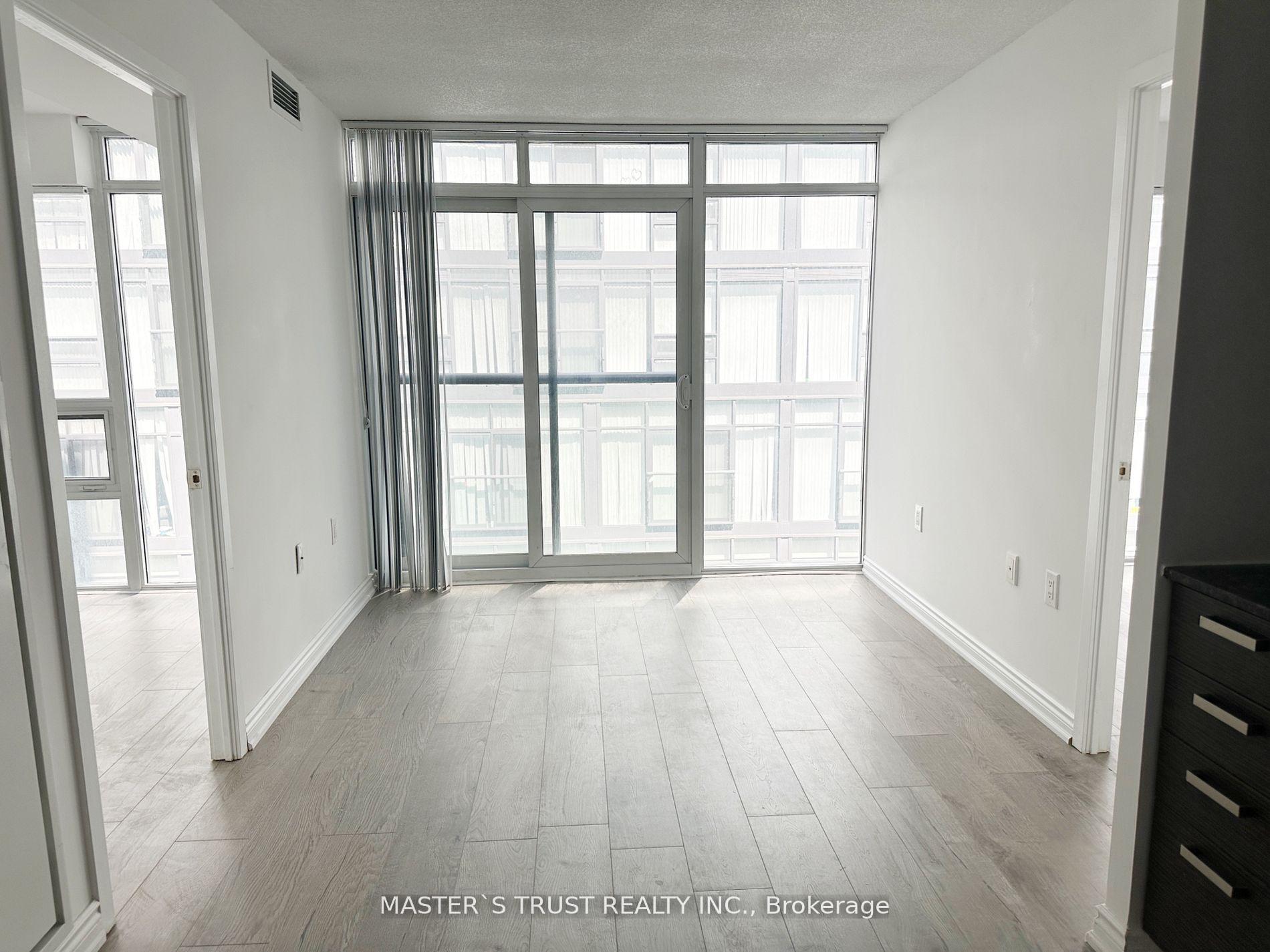 Photo 8 of Unit 1703, 36 Lisgar Street, Toronto, Little Portugal — HOMEH