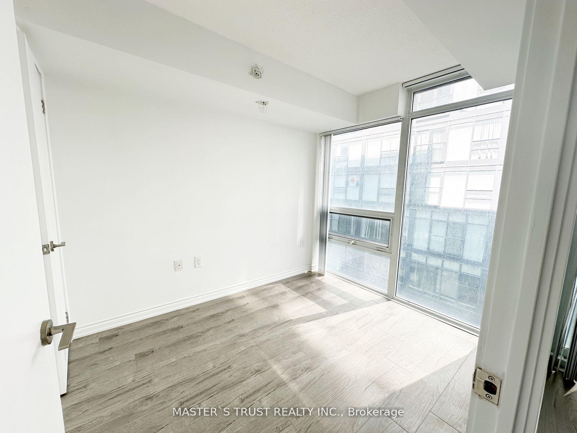 Photo 12 of Unit 1703, 36 Lisgar Street, Toronto, Little Portugal — HOMEH