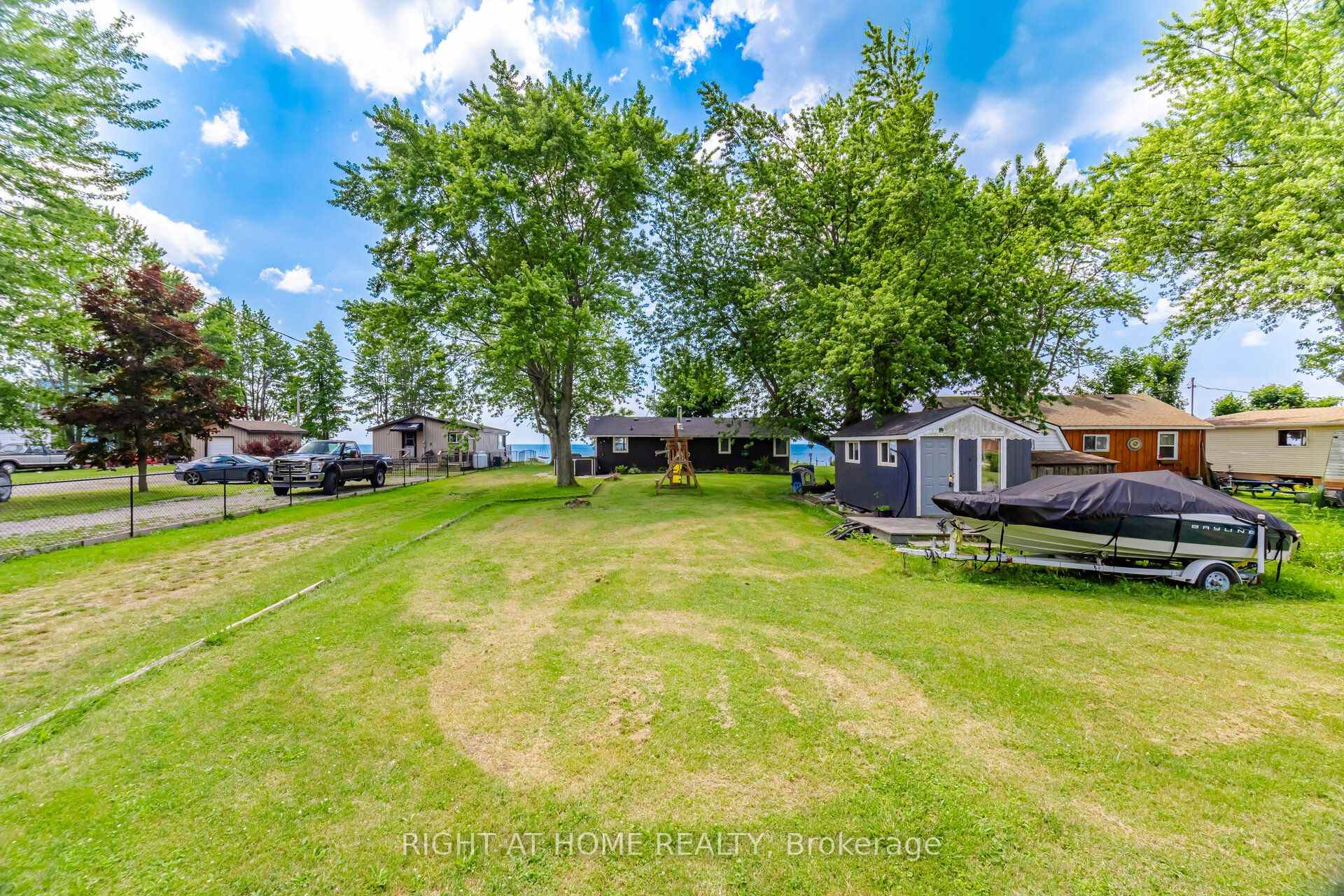 Photo 1 of 33 Derner Line, Haldimand, Dunnville — HOMEH