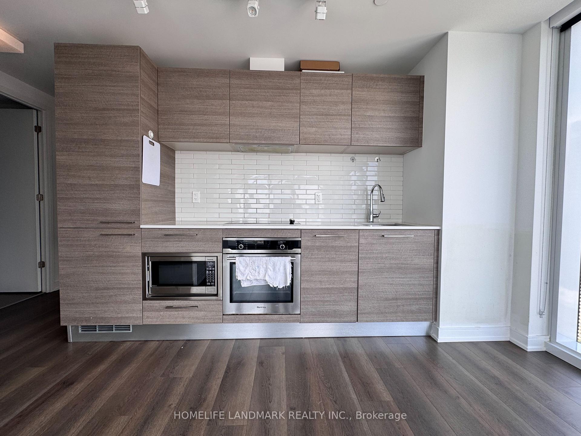Photo 8 of Unit 4002, 3 Gloucester Street, Toronto, Church-Yonge Corridor — HOMEH