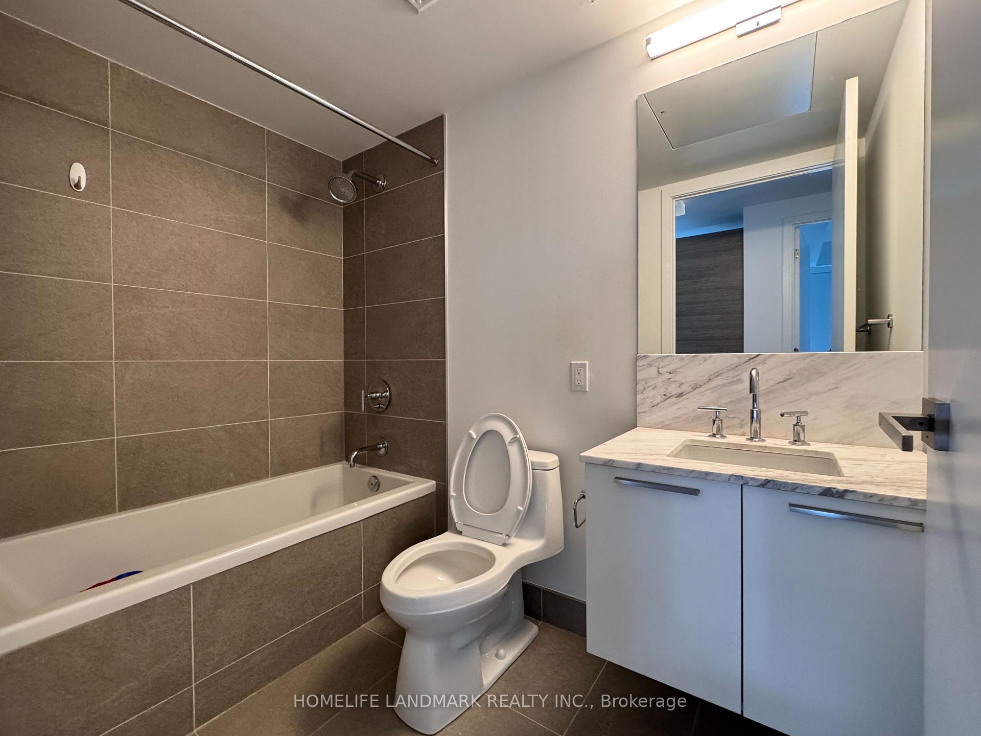 Photo 11 of Unit 4002, 3 Gloucester Street, Toronto, Church-Yonge Corridor — HOMEH