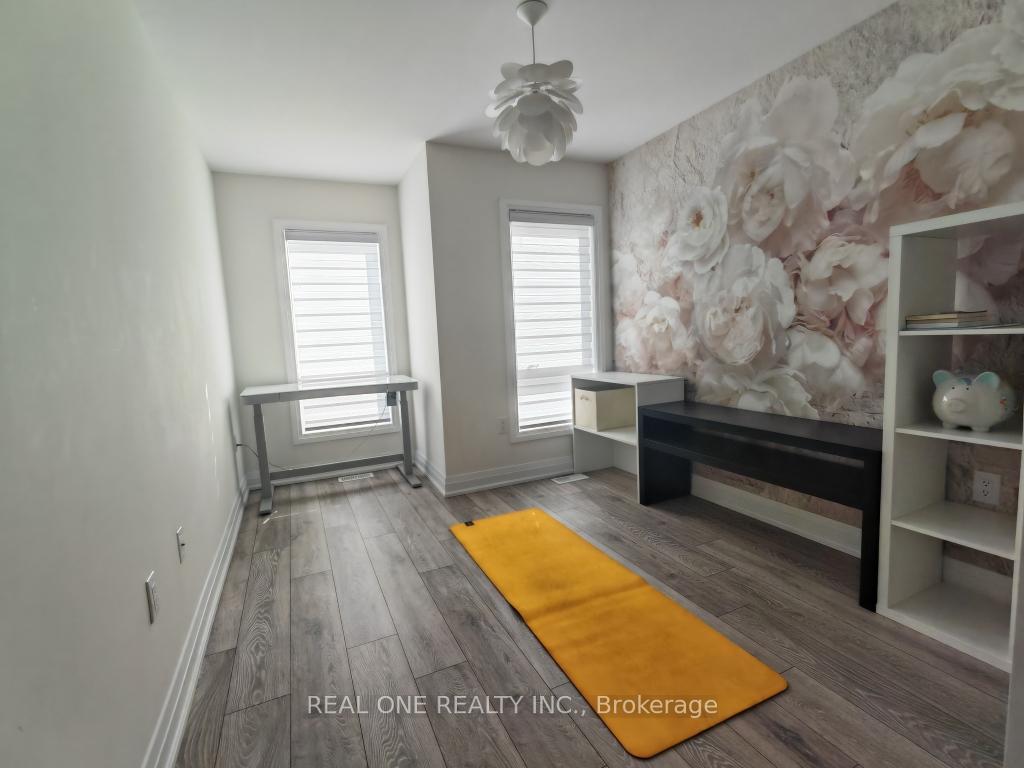 Photo 19 of 19 Woodstream Drive, Etobicoke, West Humber-Clairville — HOMEH