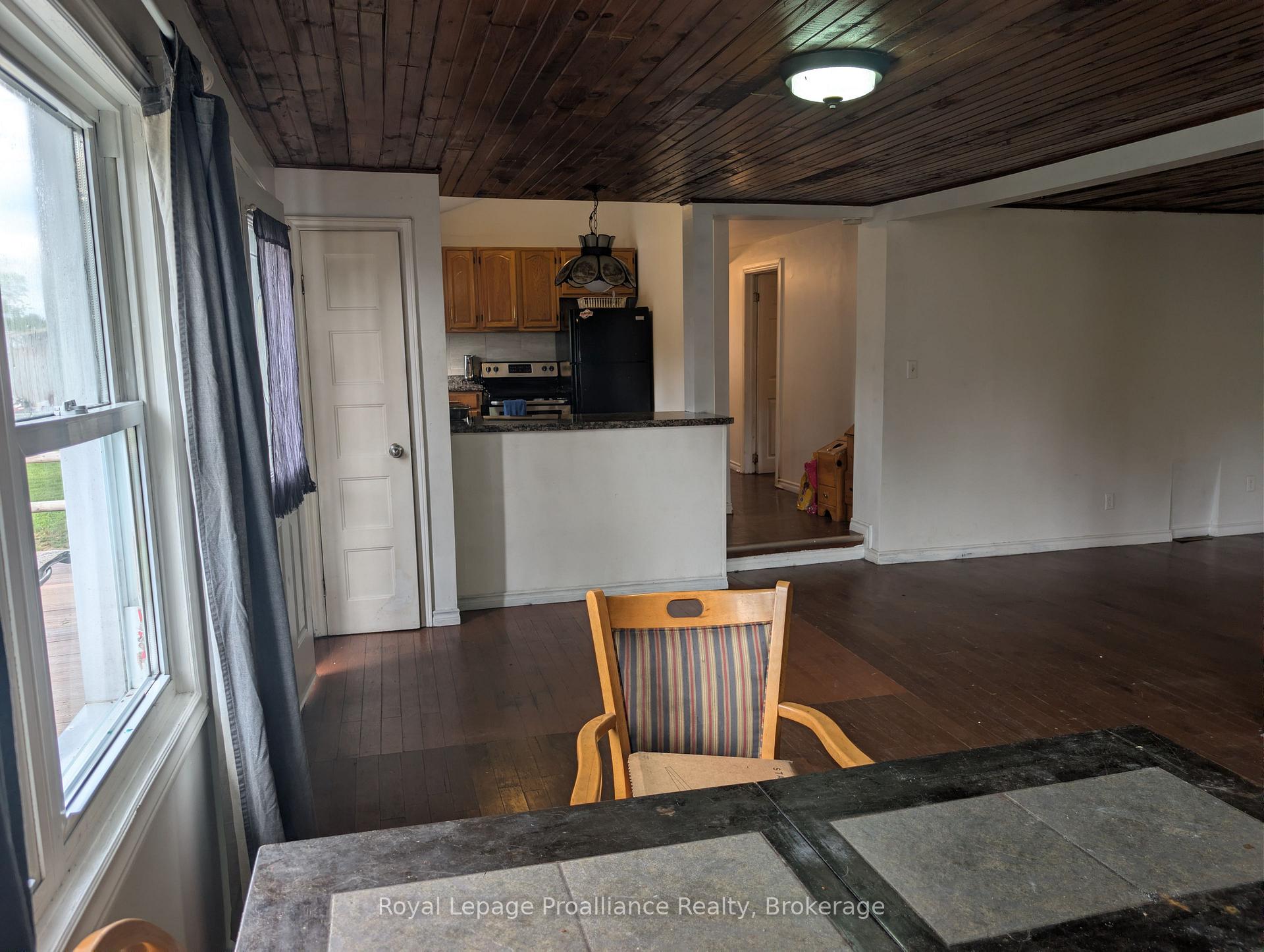 Photo 3 of 4310 Henderson Road, Frontenac, Frontenac North — HOMEH