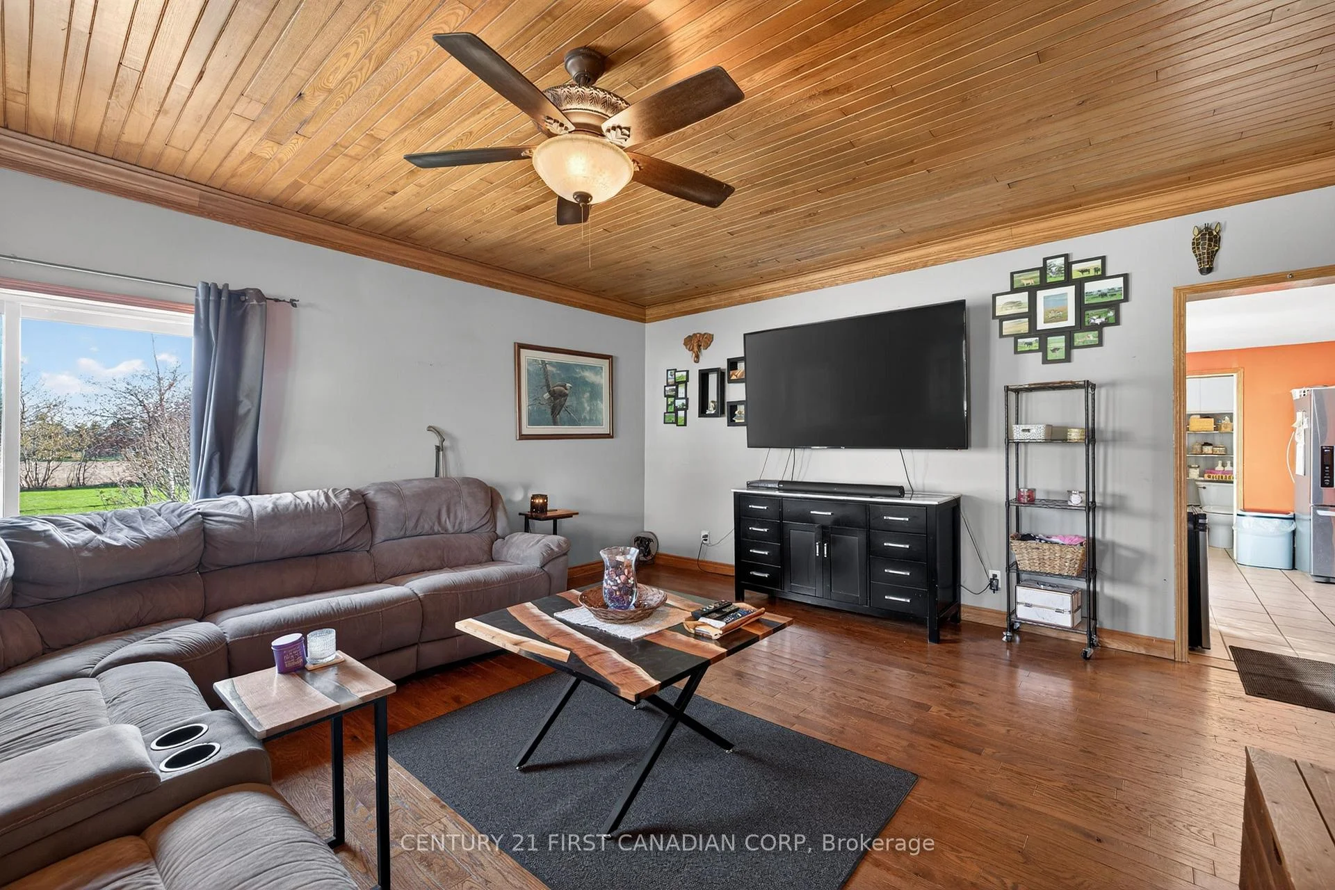 Photo 33 of 73309 Bluewater Highway, Bluewater, Hay — HOMEH