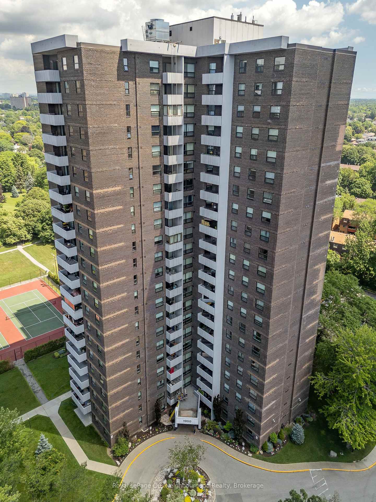 Front of Unit 2203, 1900 Sheppard Avenue E