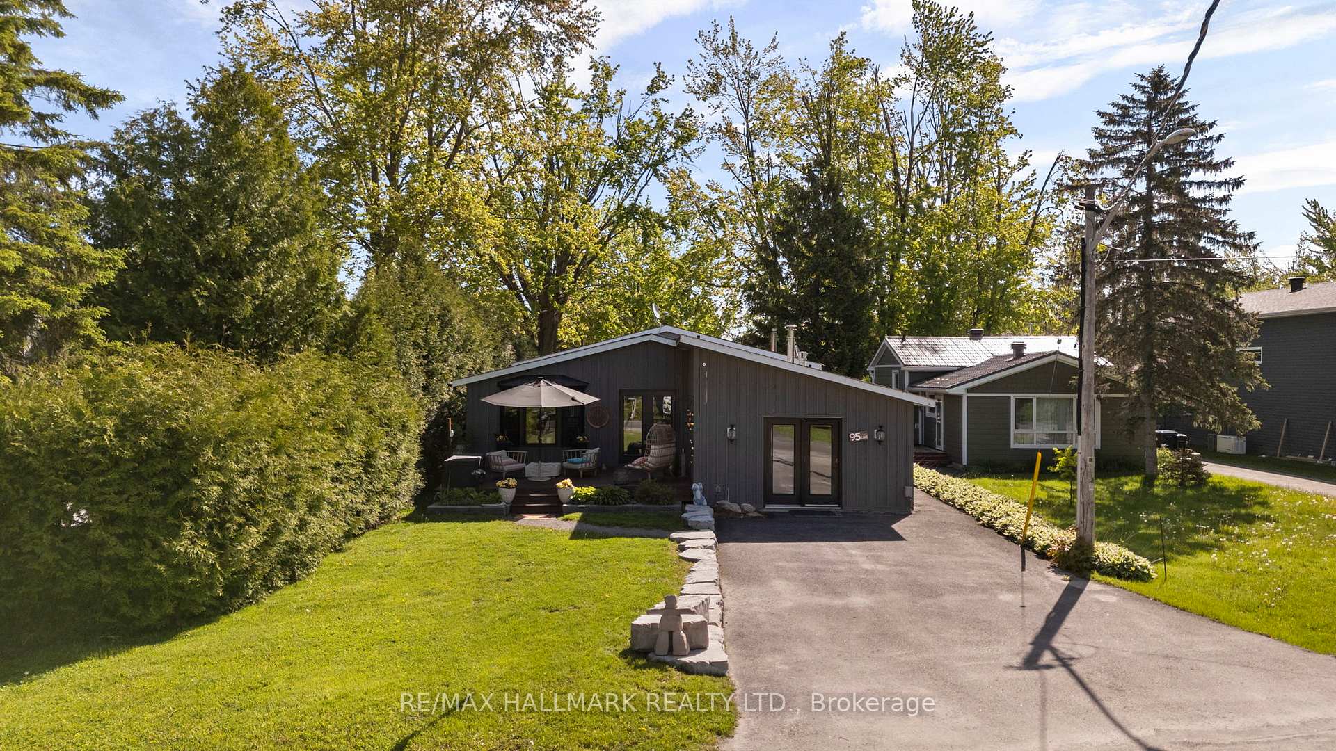 Photo 1 of 95 Lake Avenue, Ramara, Brechin — HOMEH