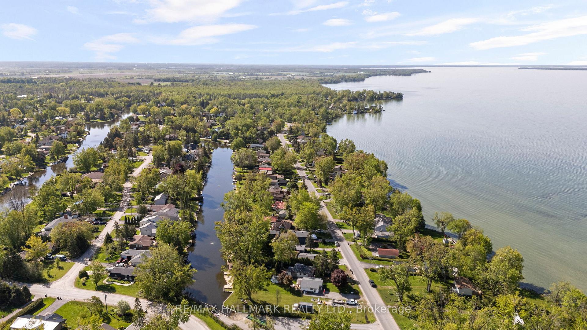 Photo 2 of 95 Lake Avenue, Ramara, Brechin — HOMEH