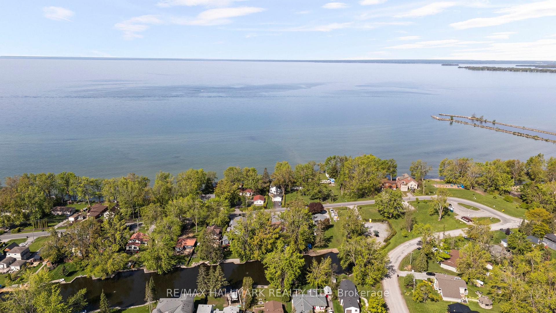 Photo 3 of 95 Lake Avenue, Ramara, Brechin — HOMEH