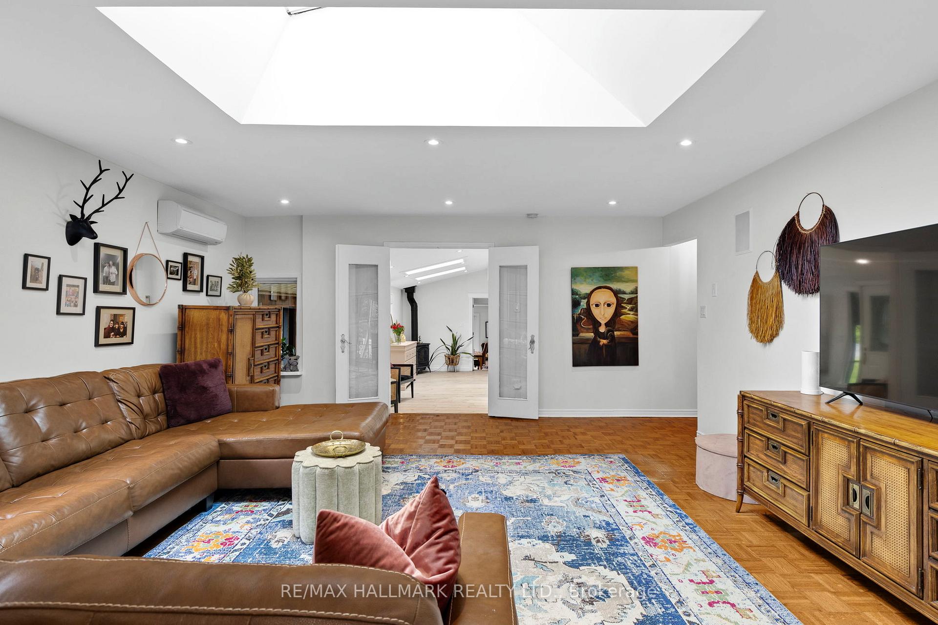 Photo 23 of 95 Lake Avenue, Ramara, Brechin — HOMEH