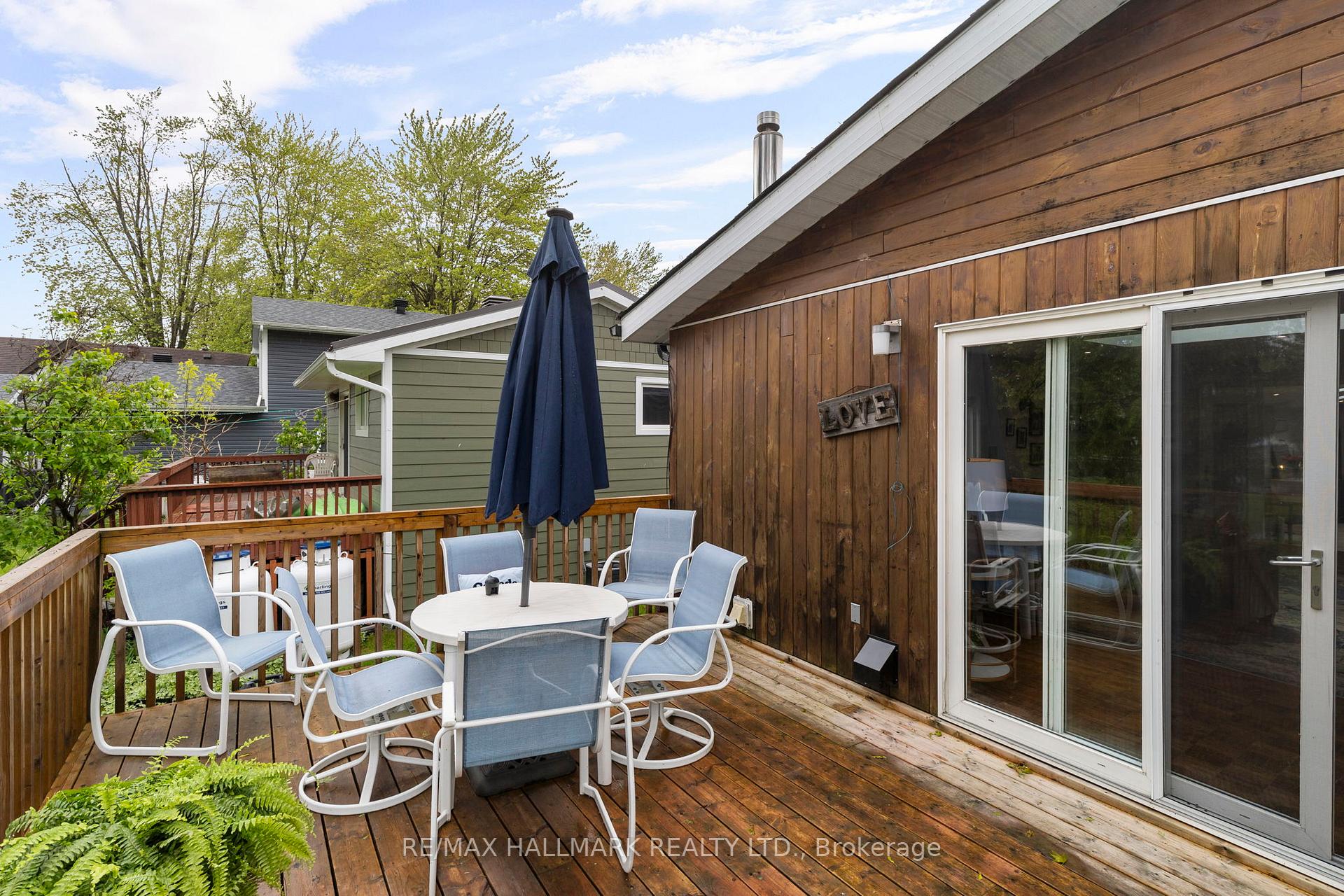 Photo 31 of 95 Lake Avenue, Ramara, Brechin — HOMEH