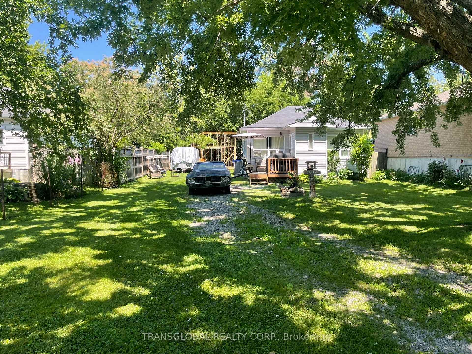 Photo 2 of 1014 Barton Avenue, Georgina, Historic Lakeshore Communities — HOMEH