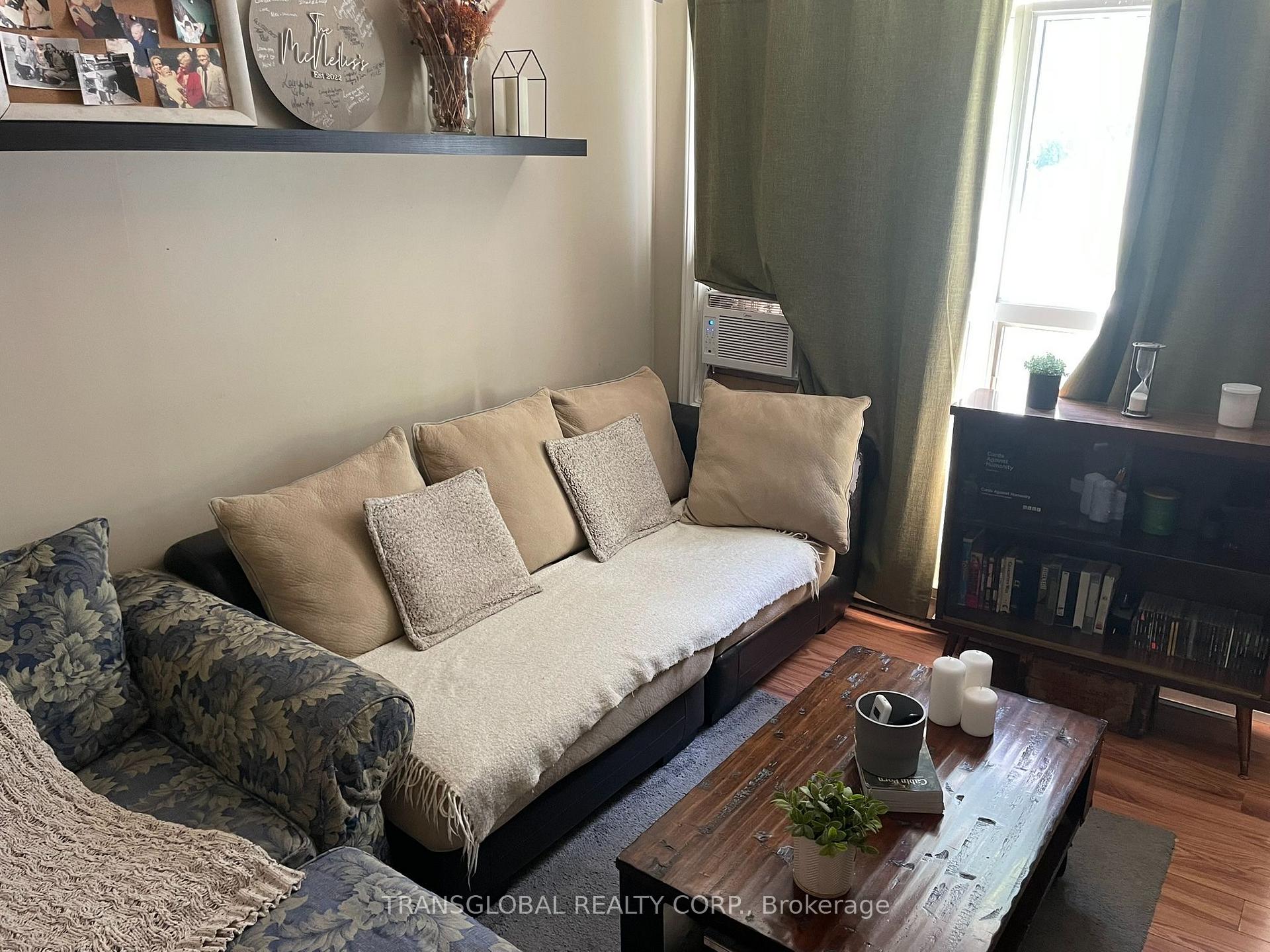 Photo 5 of 1014 Barton Avenue, Georgina, Historic Lakeshore Communities — HOMEH