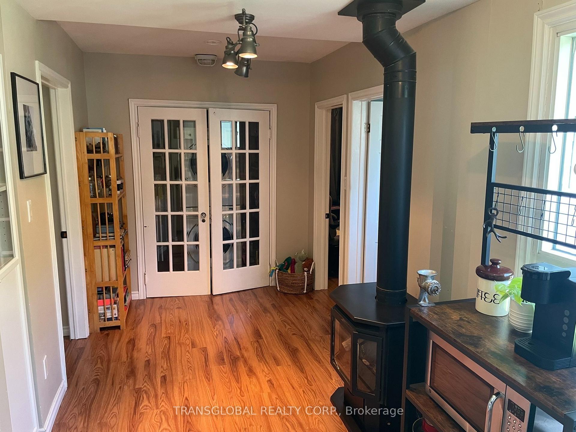 Photo 7 of 1014 Barton Avenue, Georgina, Historic Lakeshore Communities — HOMEH