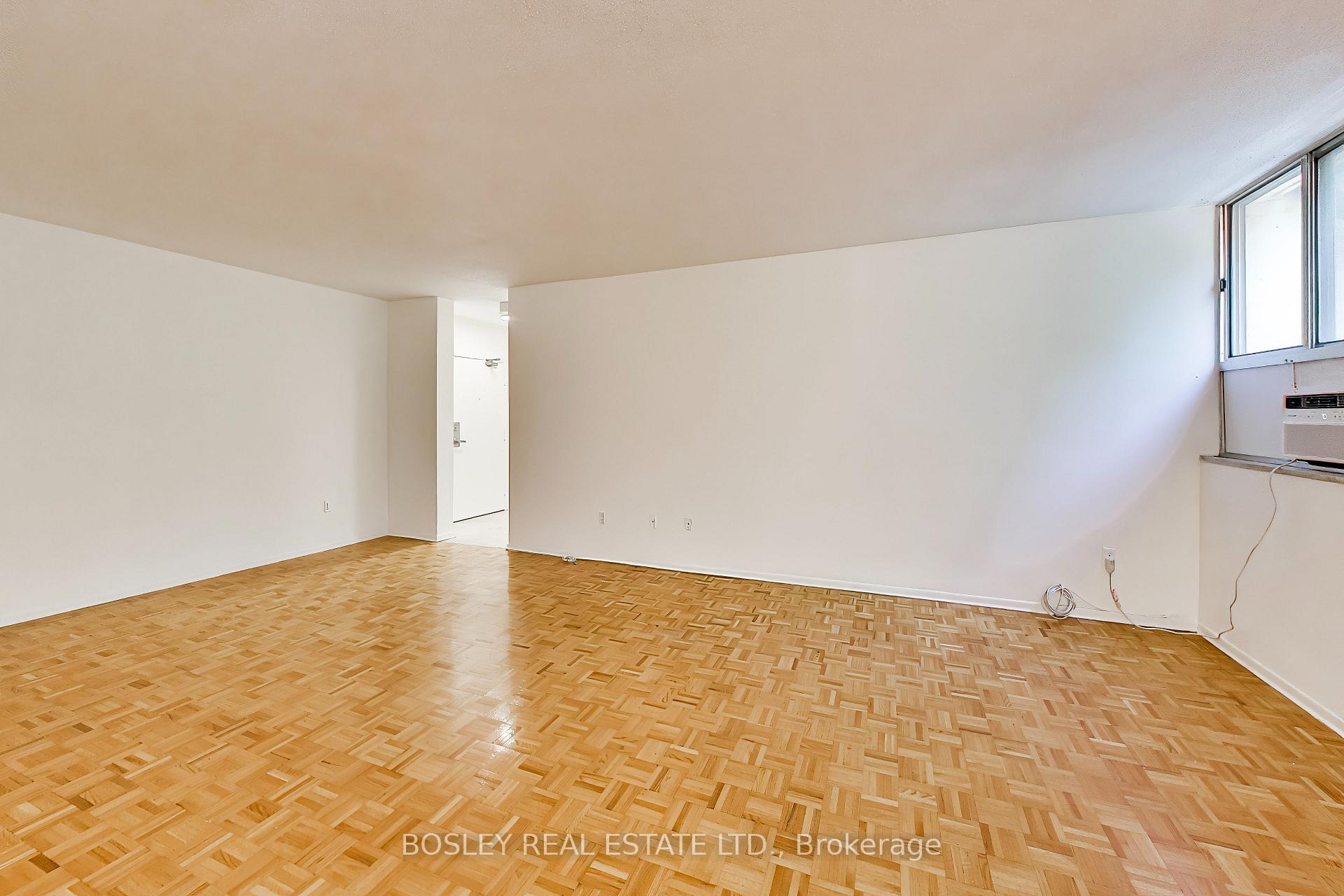 Photo 4 of Unit 302, 6 Crescent Town Road, Toronto, Crescent Town — HOMEH