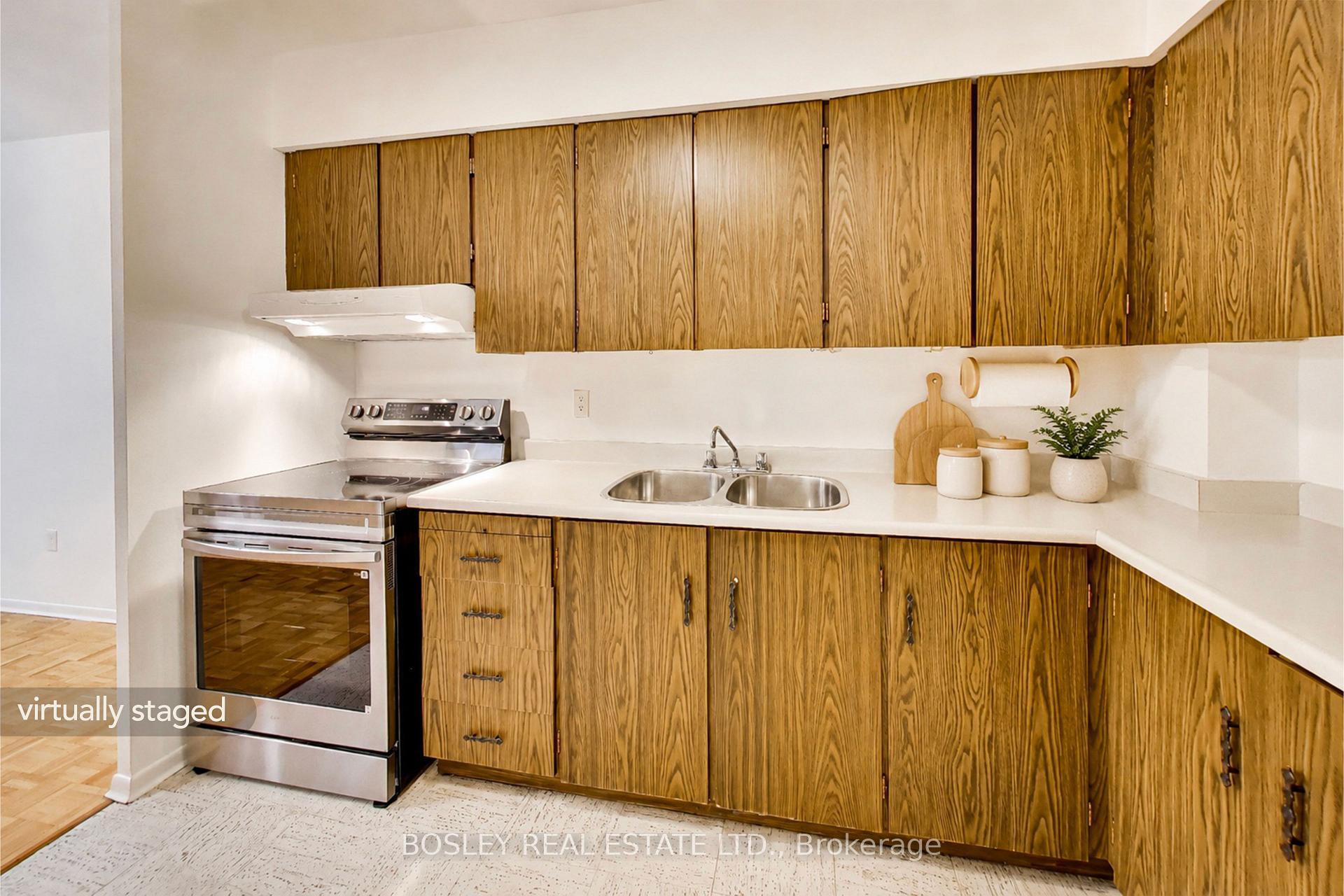 Photo 17 of Unit 302, 6 Crescent Town Road, Toronto, Crescent Town — HOMEH