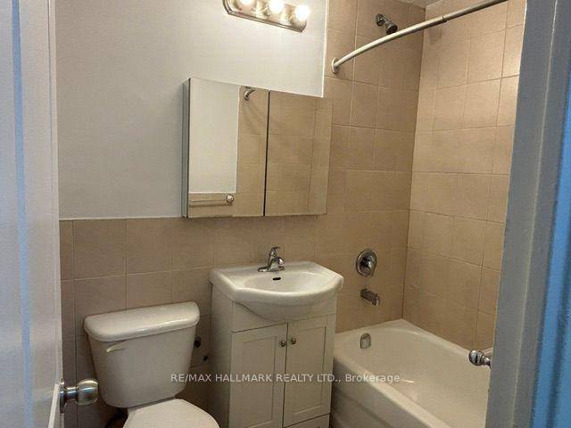 Photo 8 of Unit 105, 134 Lawton Boulevard, Toronto, Yonge-St. Clair — HOMEH