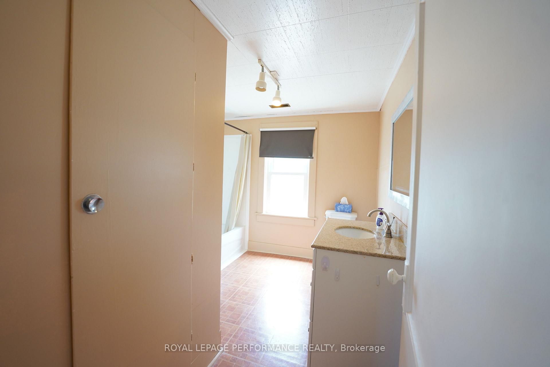 Photo 24 of 10 Dunbar Avenue, Cornwall, Cornwall — HOMEH