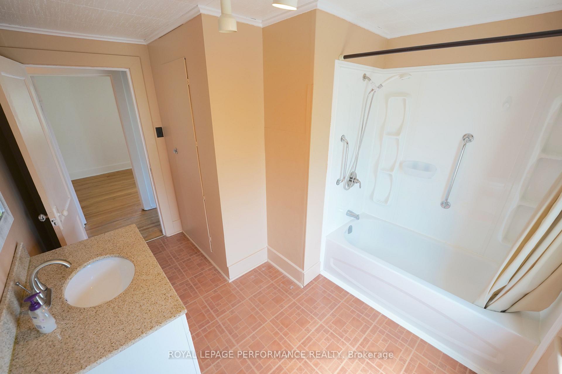 Photo 25 of 10 Dunbar Avenue, Cornwall, Cornwall — HOMEH