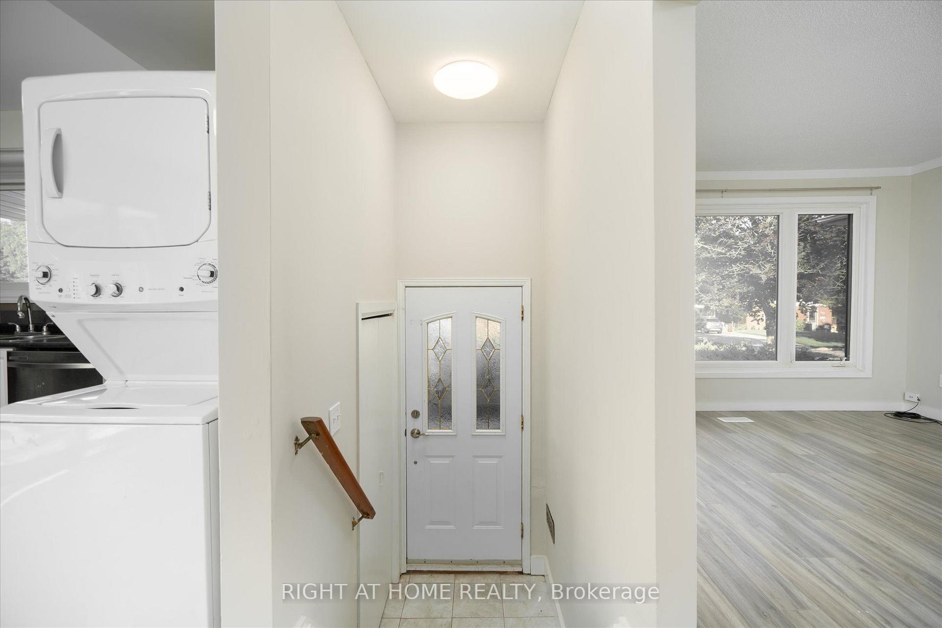 Photo 5 of 904 Walnut Court, Oshawa, Donevan — HOMEH