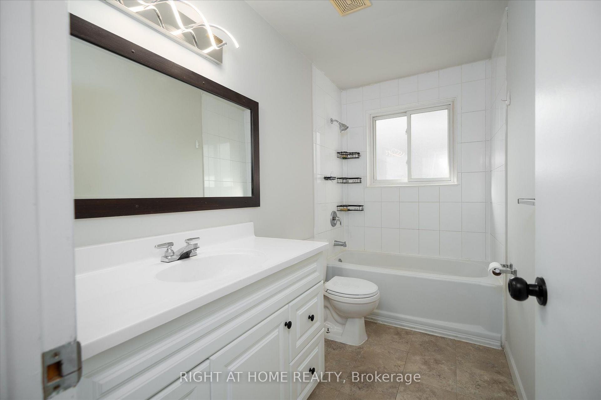 Photo 14 of 904 Walnut Court, Oshawa, Donevan — HOMEH