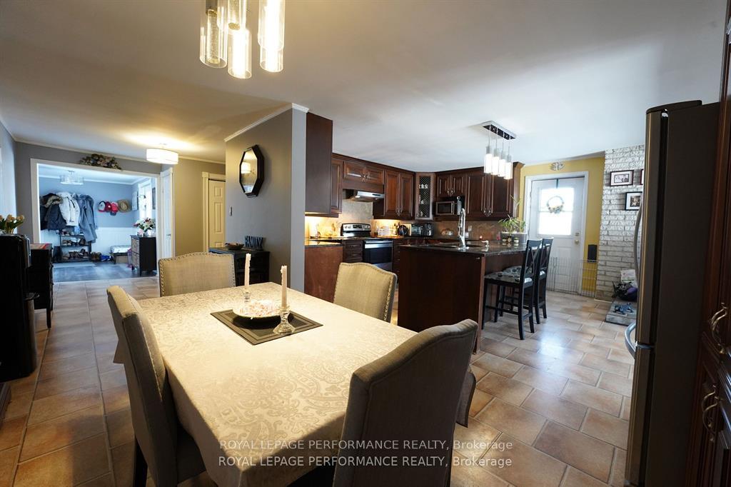 Photo 5 of 14911 County Rd 43, North Stormont, North Stormont (Finch) Twp — HOMEH