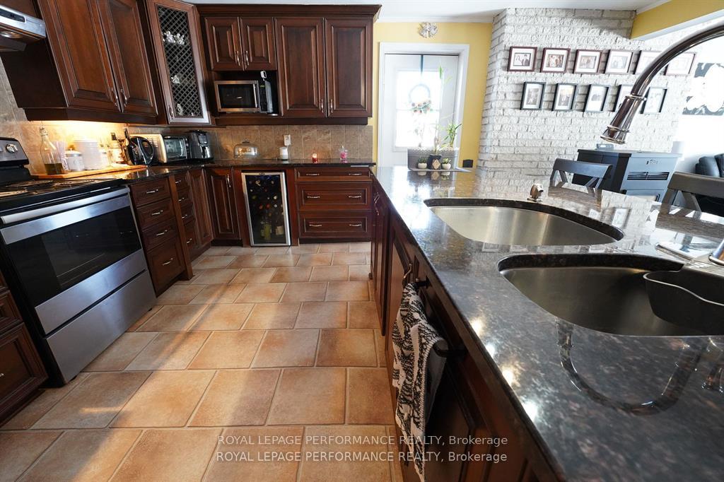 Photo 8 of 14911 County Rd 43, North Stormont, North Stormont (Finch) Twp — HOMEH