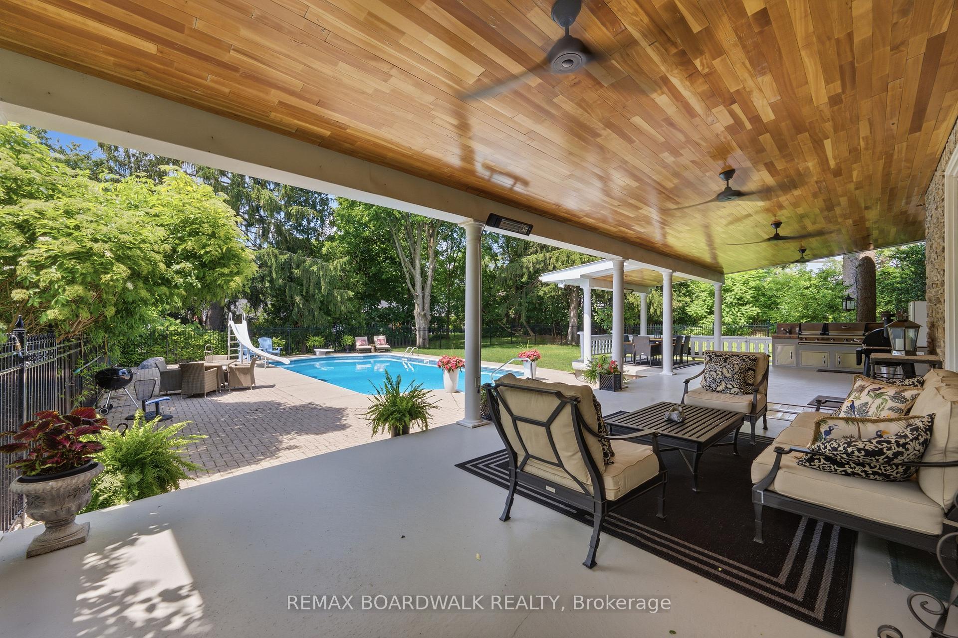 Photo 8 of 55 Cochrane Drive, Brockville, Brockville — HOMEH