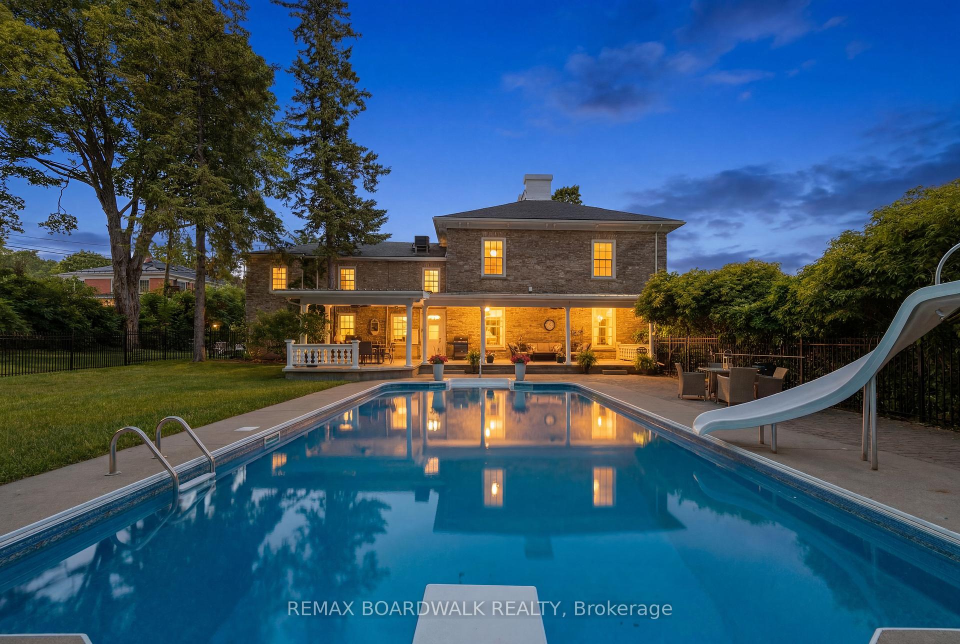 Photo 11 of 55 Cochrane Drive, Brockville, Brockville — HOMEH