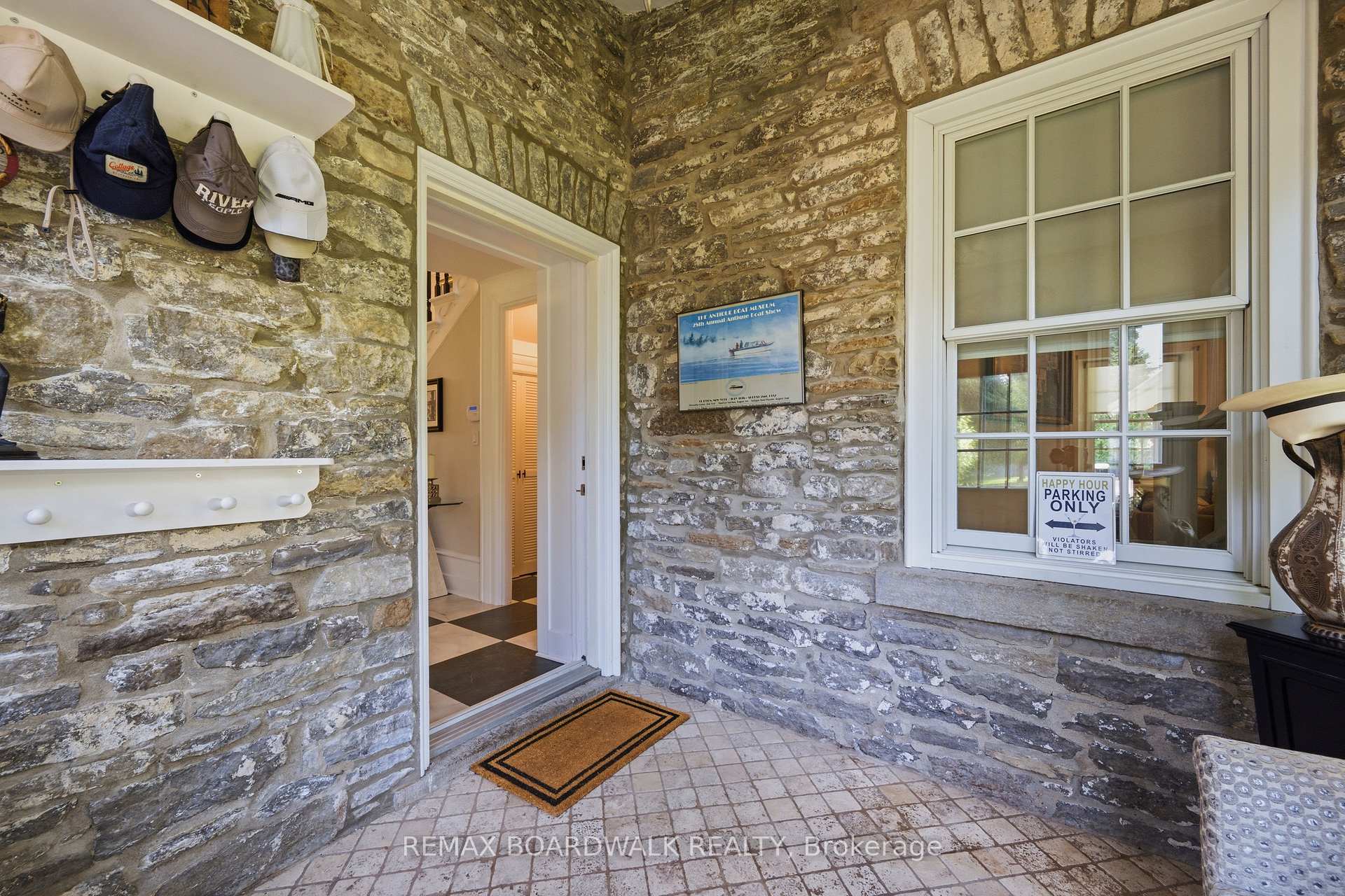 Photo 33 of 55 Cochrane Drive, Brockville, Brockville — HOMEH