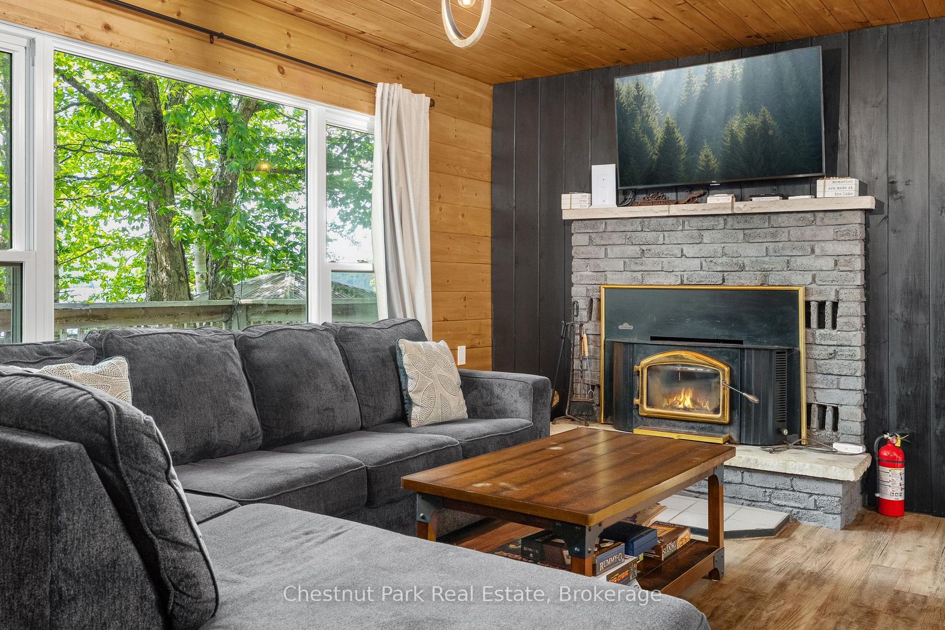 Photo 15 of 412 Sherwood Drive, Perry, Novar — HOMEH