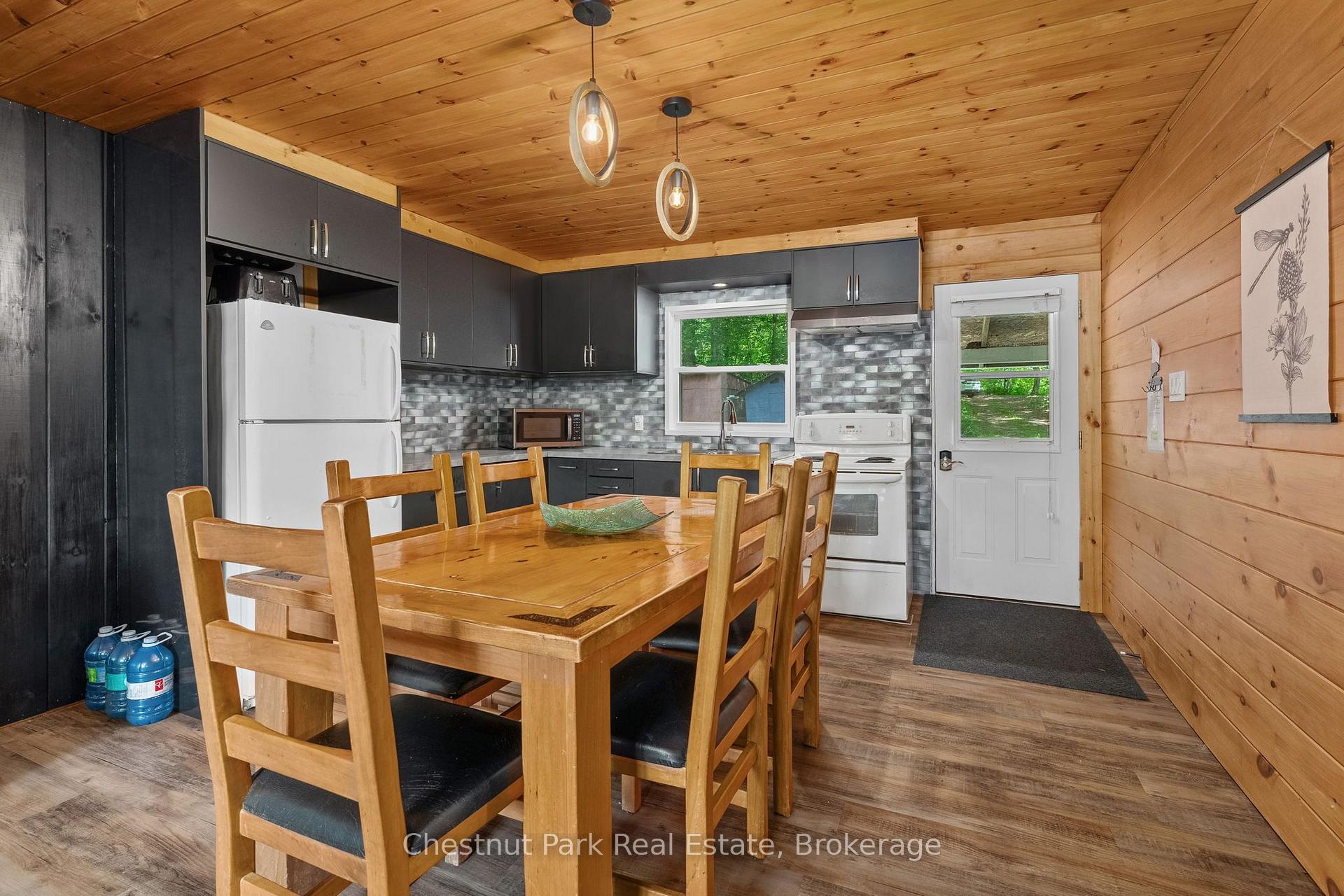 Photo 17 of 412 Sherwood Drive, Perry, Novar — HOMEH