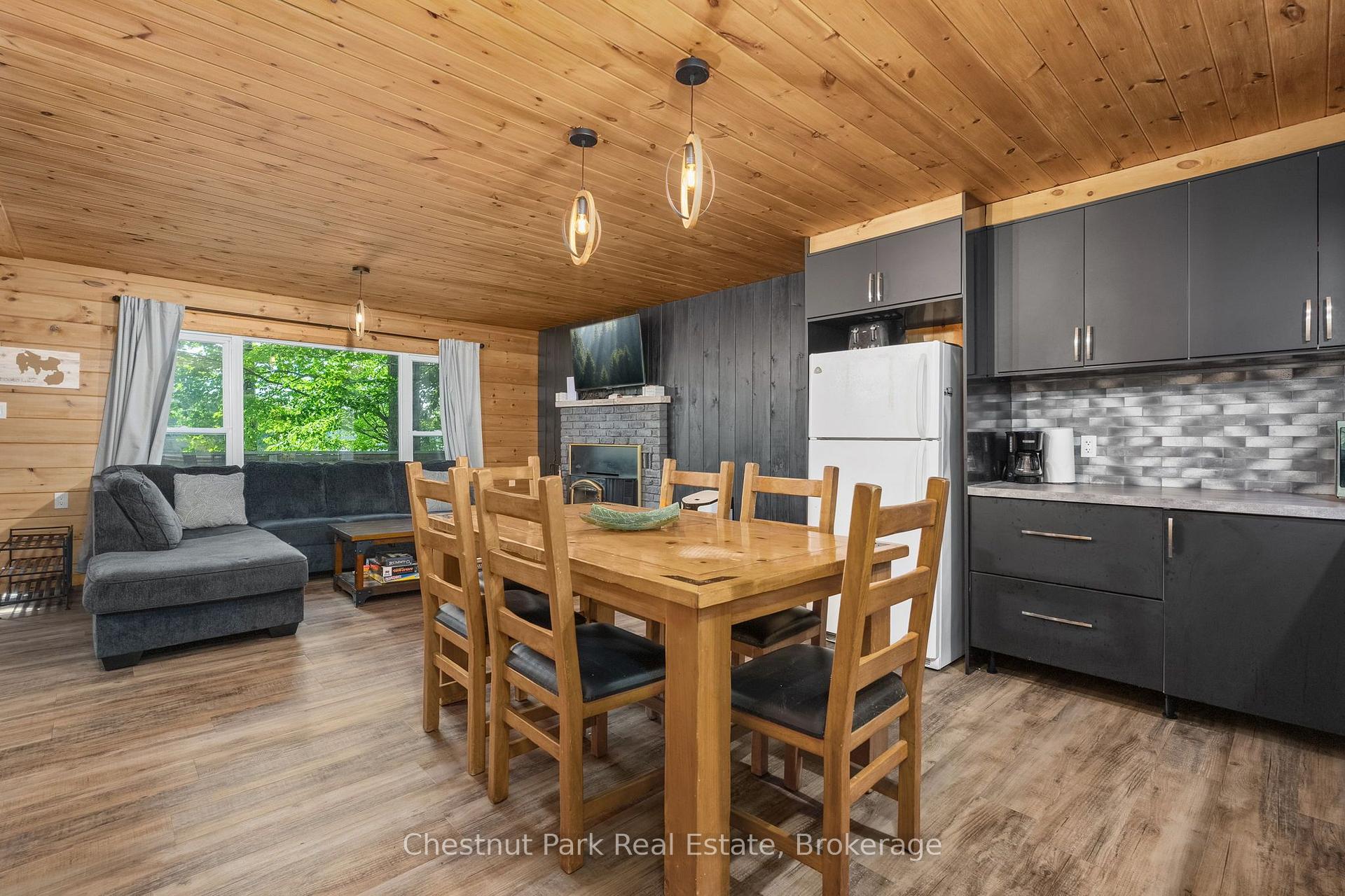 Photo 20 of 412 Sherwood Drive, Perry, Novar — HOMEH