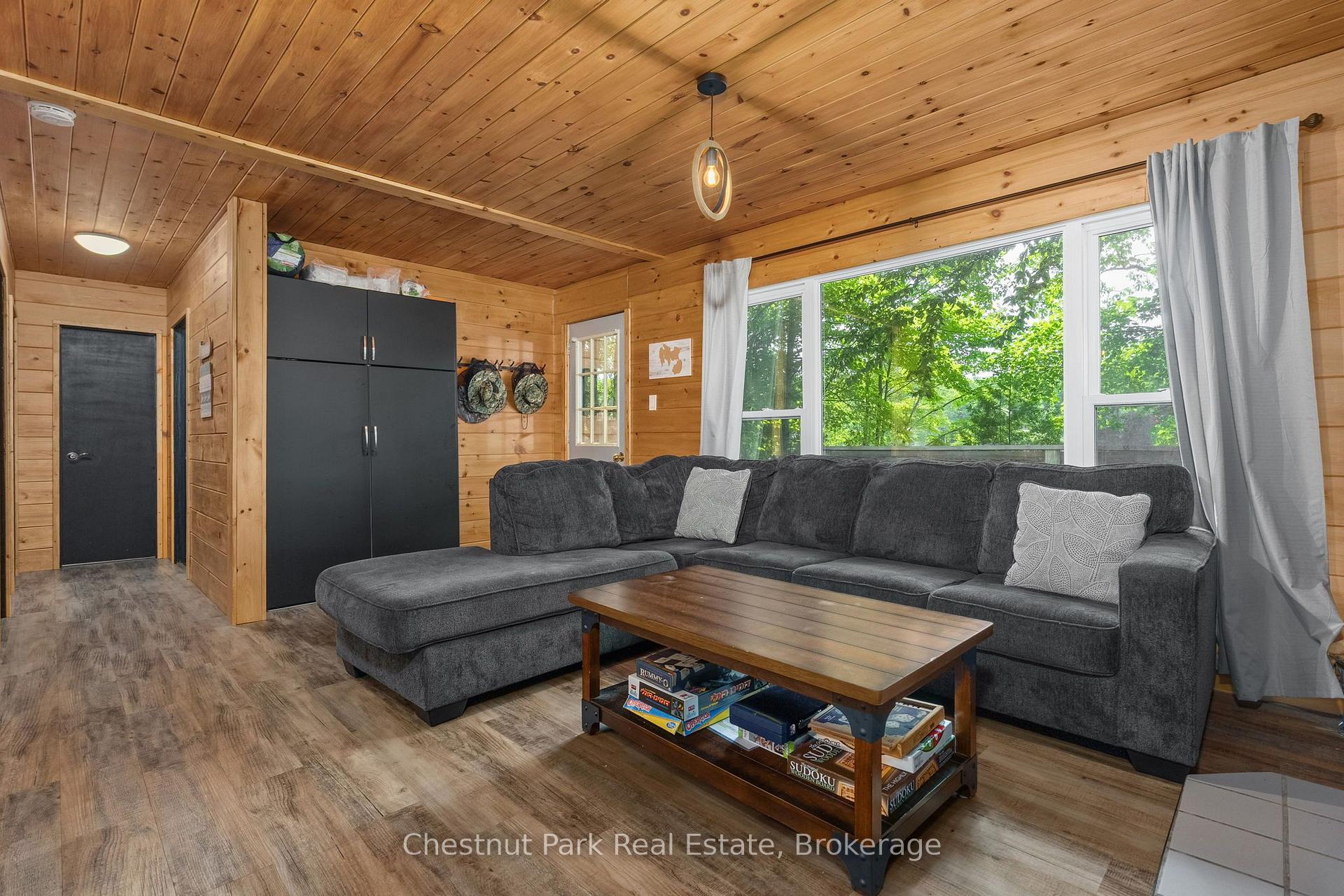Photo 21 of 412 Sherwood Drive, Perry, Novar — HOMEH