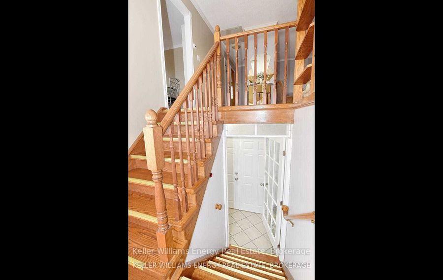Photo 3 of 111 Limerick Street, Oshawa, Vanier — HOMEH