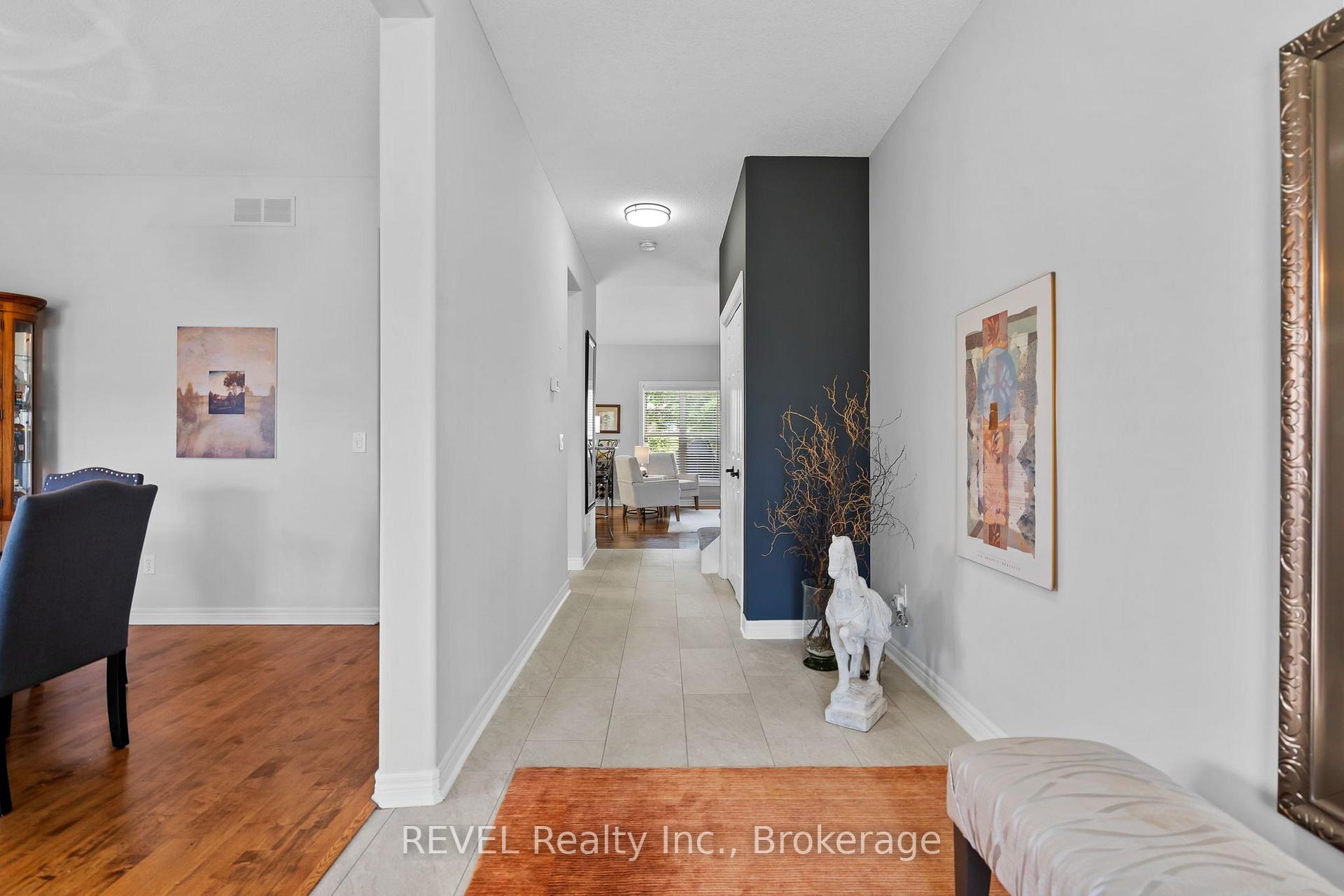 Photo 8 of 16 Maracay Way, St. Catharines, Grapeview — HOMEH