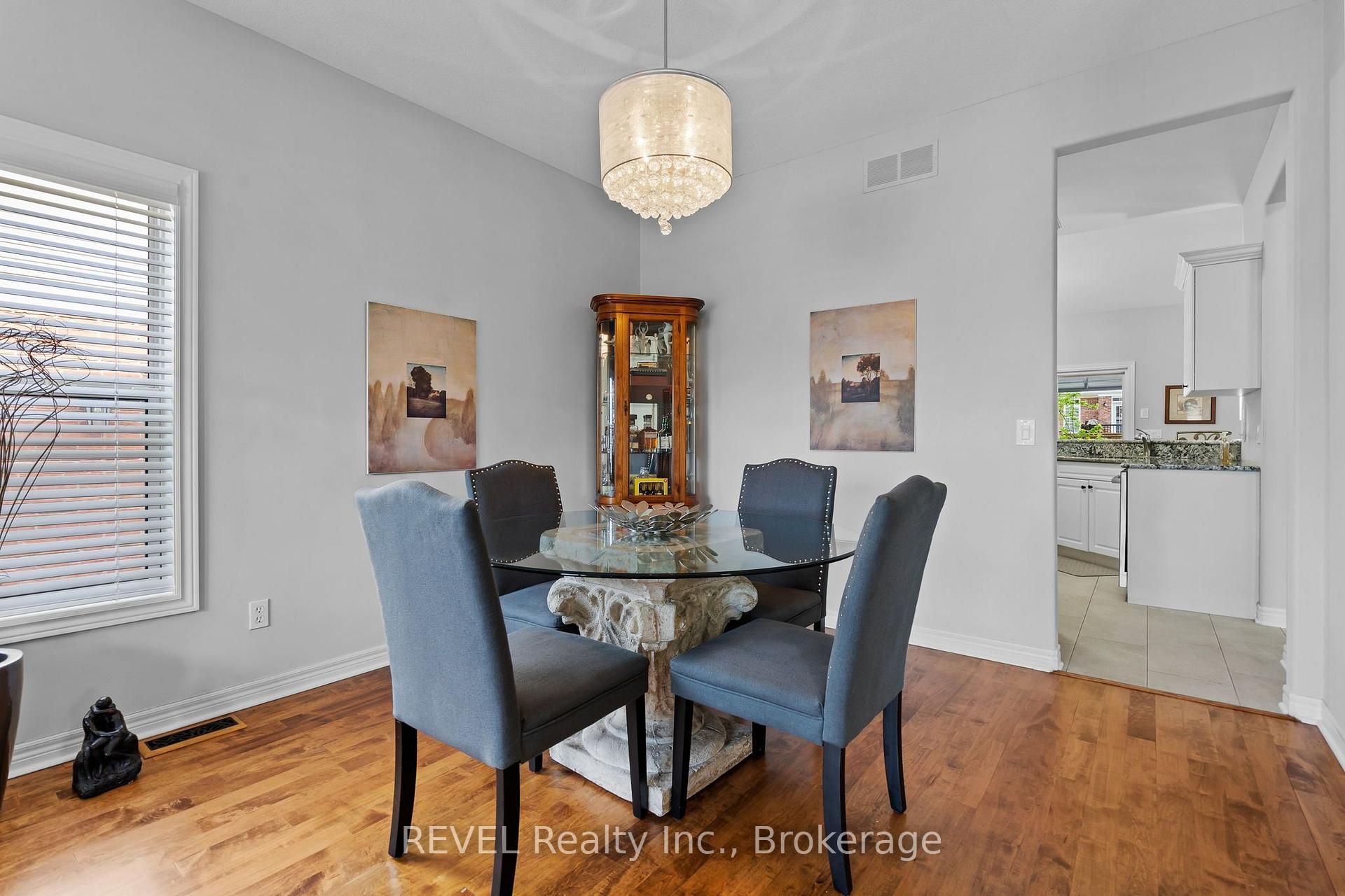 Photo 11 of 16 Maracay Way, St. Catharines, Grapeview — HOMEH