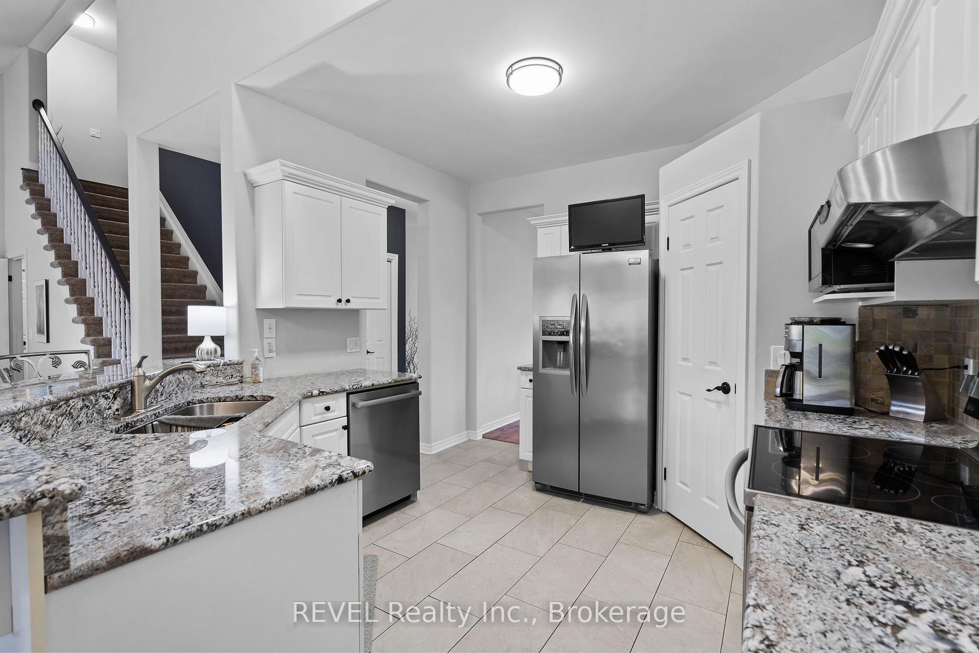 Photo 13 of 16 Maracay Way, St. Catharines, Grapeview — HOMEH