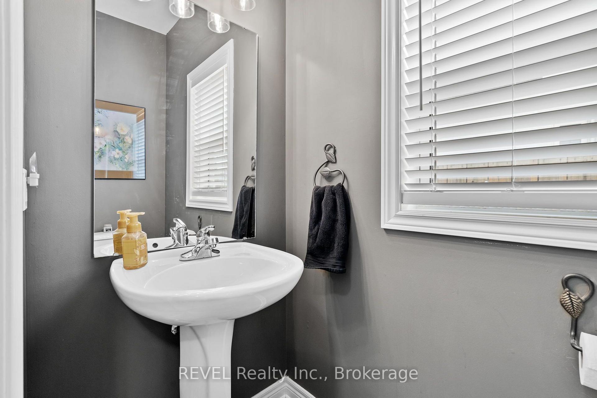 Photo 23 of 16 Maracay Way, St. Catharines, Grapeview — HOMEH