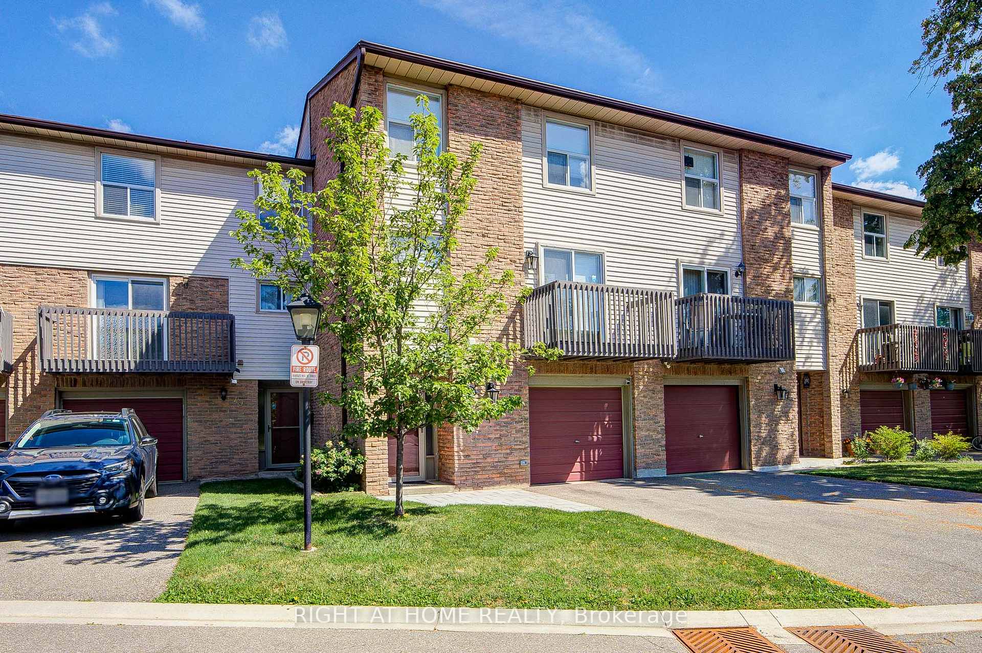 Photo 3 of Unit 48, 6100 Montevideo Road, Mississauga, Meadowvale — HOMEH