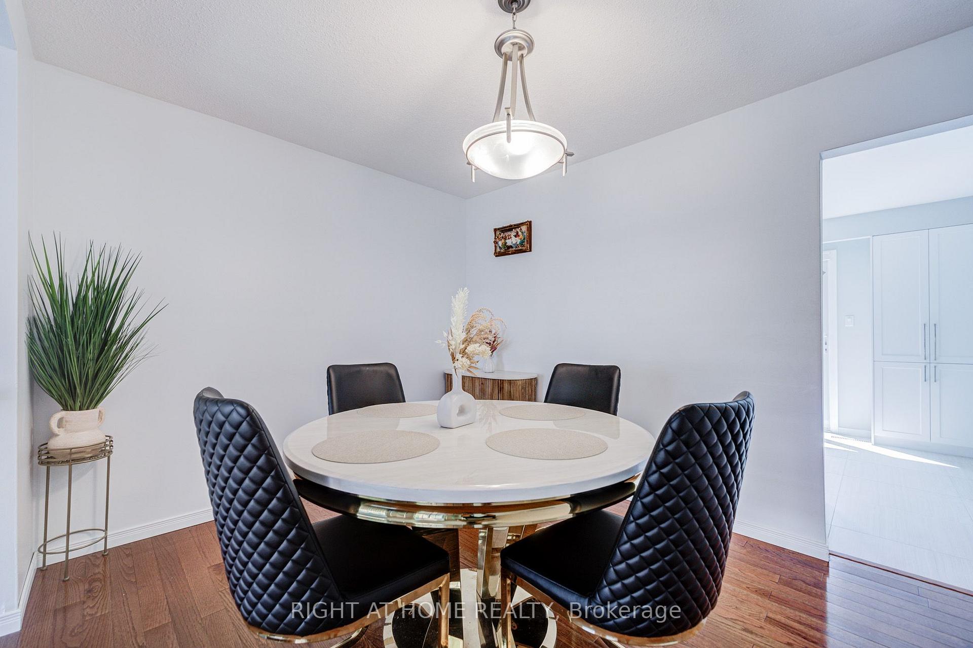 Photo 15 of Unit 48, 6100 Montevideo Road, Mississauga, Meadowvale — HOMEH