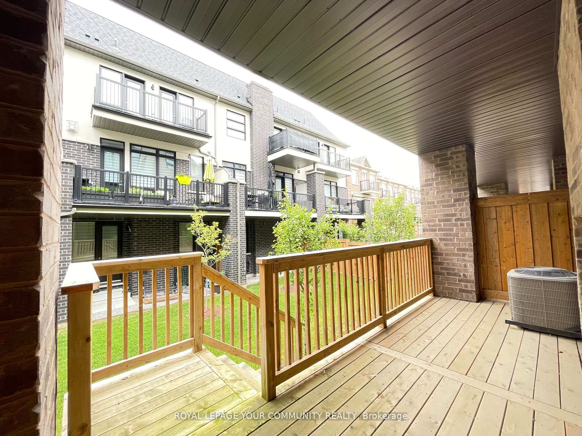 Photo 4 of 26 Banshee Lane, Richmond Hill, Oak Ridges — HOMEH