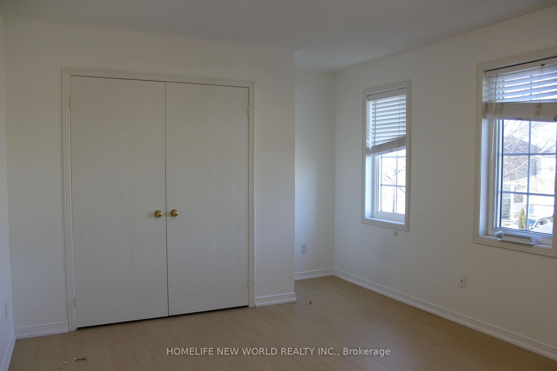 Photo 15 of 31 Barkwood Hollow, Markham, Berczy — HOMEH