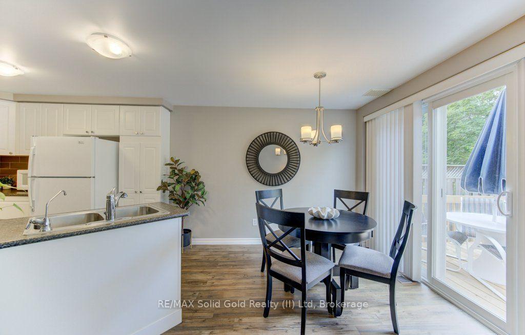 Photo 12 of 309 Pastern Trail, Waterloo, Lexington — HOMEH