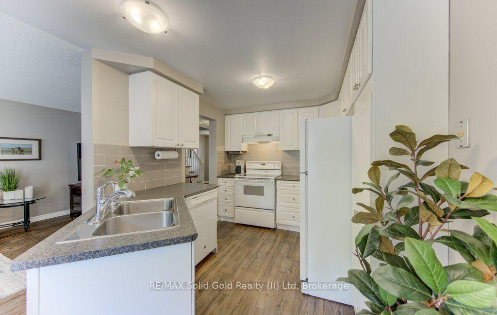 Photo 14 of 309 Pastern Trail, Waterloo, Lexington — HOMEH