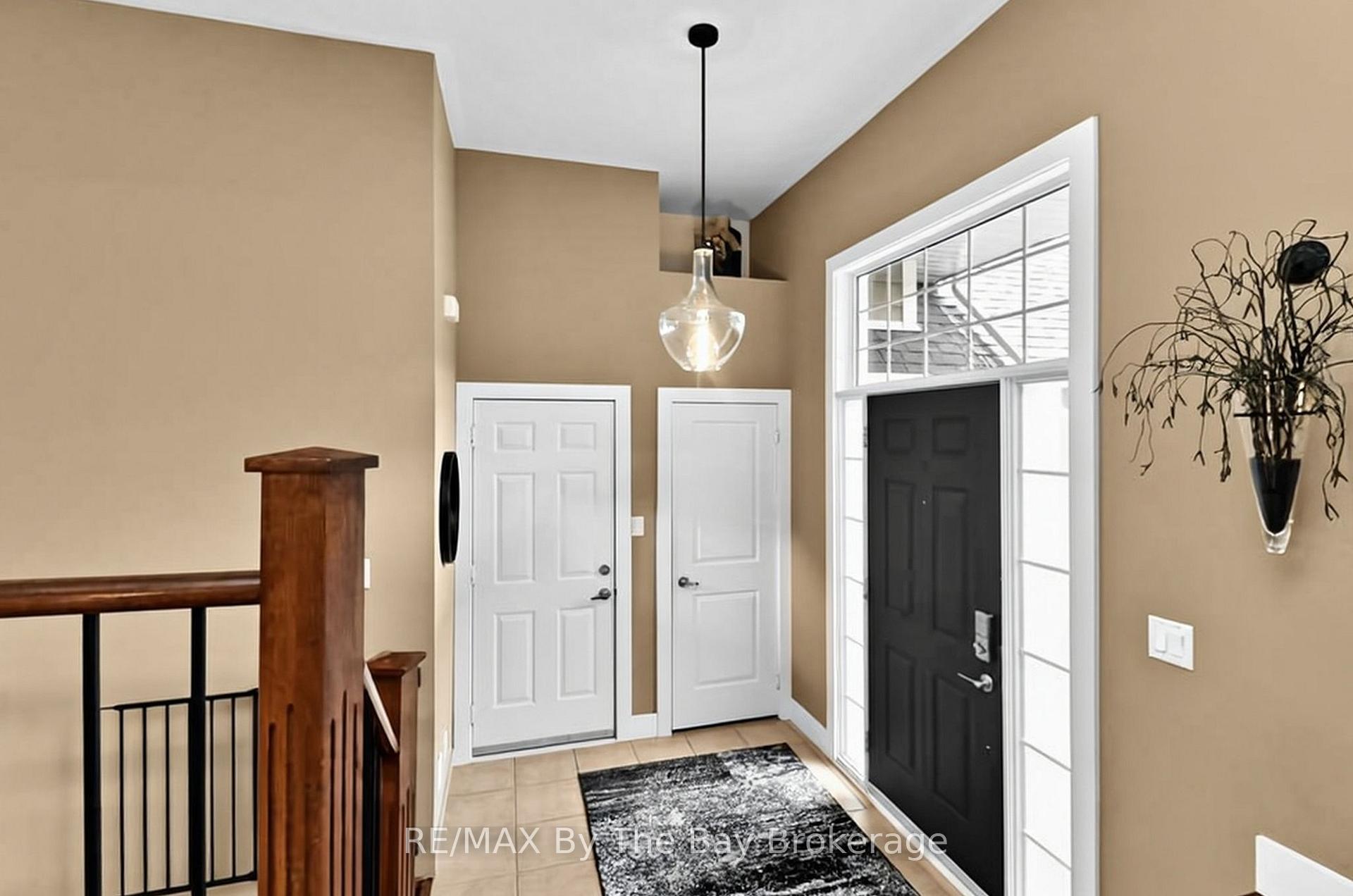 Photo 7 of 7 Downer Crescent, Wasaga Beach — HOMEH