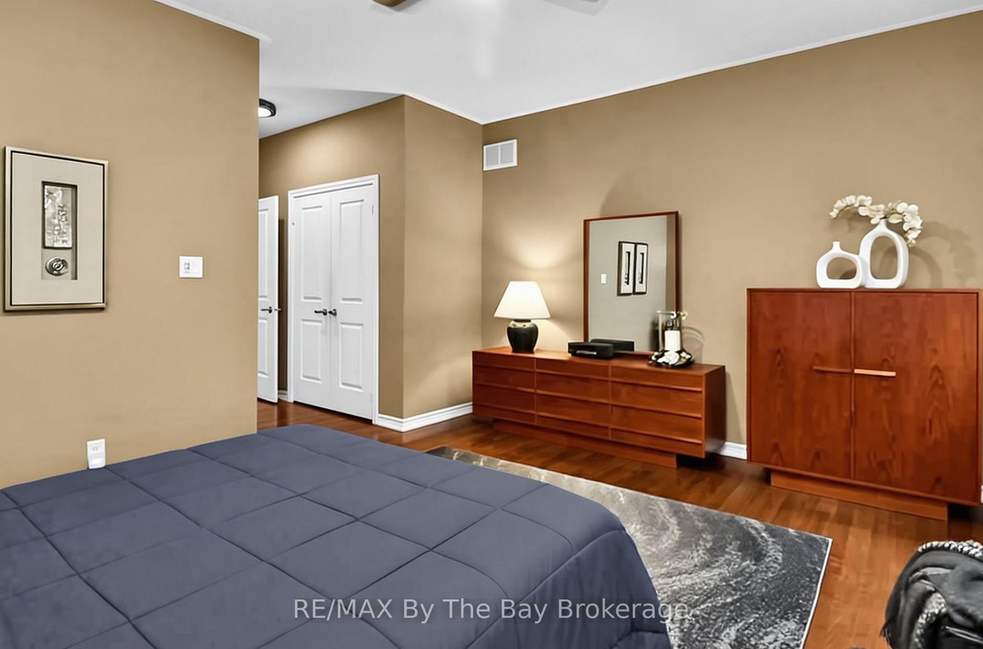 Photo 27 of 7 Downer Crescent, Wasaga Beach — HOMEH