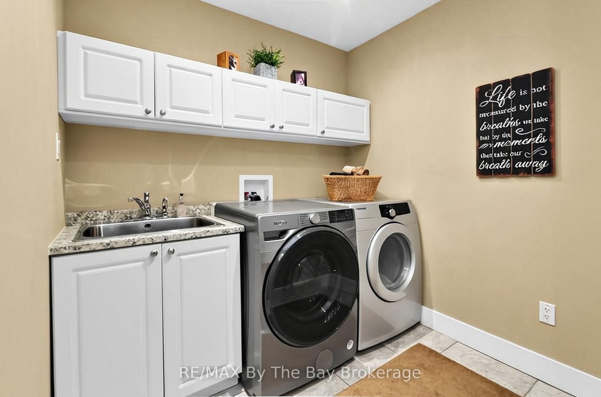 Photo 37 of 7 Downer Crescent, Wasaga Beach — HOMEH